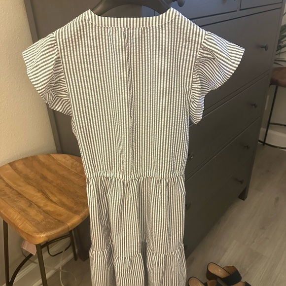 Time and Tru Striped Blue Dress with Flutter sleeve. - Picture 4 of 4